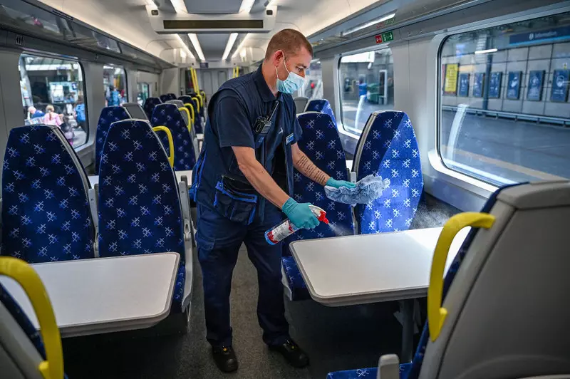 Anglia: Brak śladów koronawirusa na terenie czterech największych dworców kolejowych