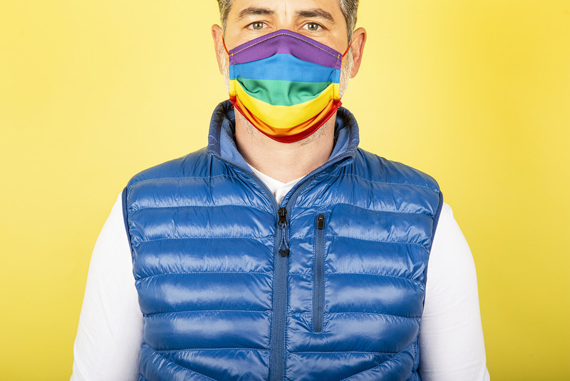 Raport: Orientacja seksualna a zarobki. Osoby LGBT w UK zarabiają mniej?