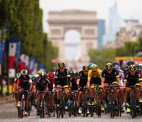 Kolarze na Tour de France chronieni będą przez oddziały specjalne