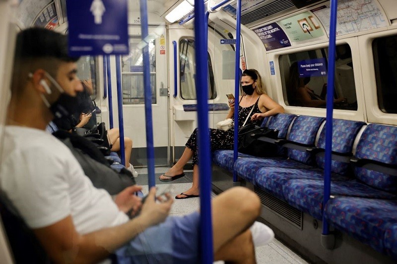 Wearing no face mask on the Tube should be a criminal offence, Sadiq Khan says