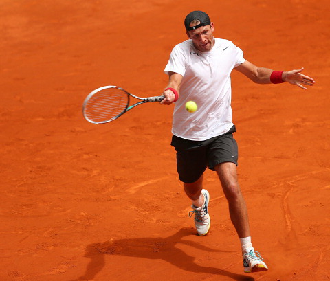Kubot in 2nd round Jans-Ignaicik out of French Open