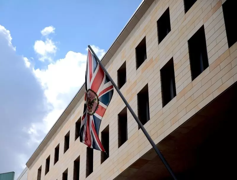 Media: Podejrzany o szpiegostwo pracownik ambasady był pod obserwacją MI5