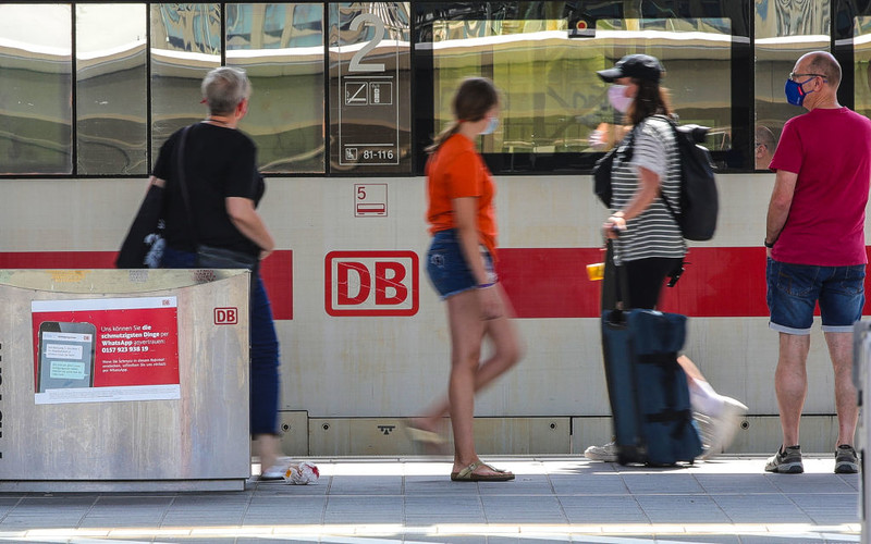 Europa: Pomimo wzrostu infekcji kraje nie wprowadzają restrykcji