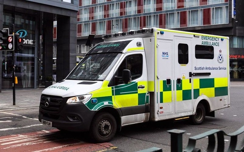 Large rise in ambulance waiting times for serious cases