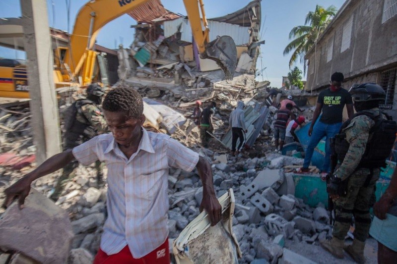 Trzęsienie ziemi na Haiti. Już niemal 1 300 ofiar śmiertelnych