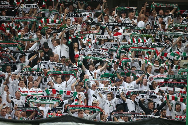 Legia ukarana przez UEFA. Poszło o zachowanie kibiców