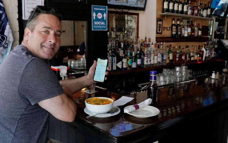 Nowy Jork: Do restauracji, kina i siłowni tylko z dowodem szczepienia