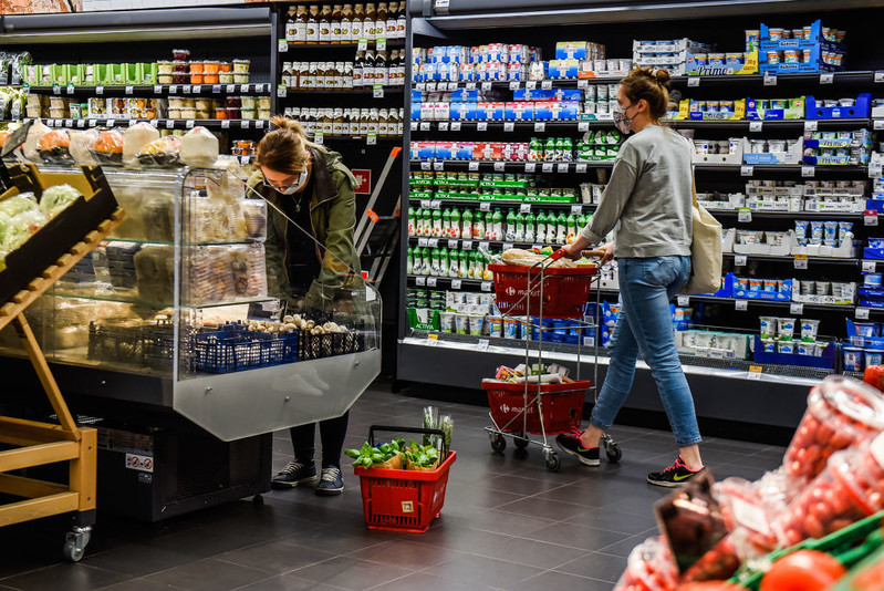 Report: Average prices in Polish stores increased by 12 percent. during the year
