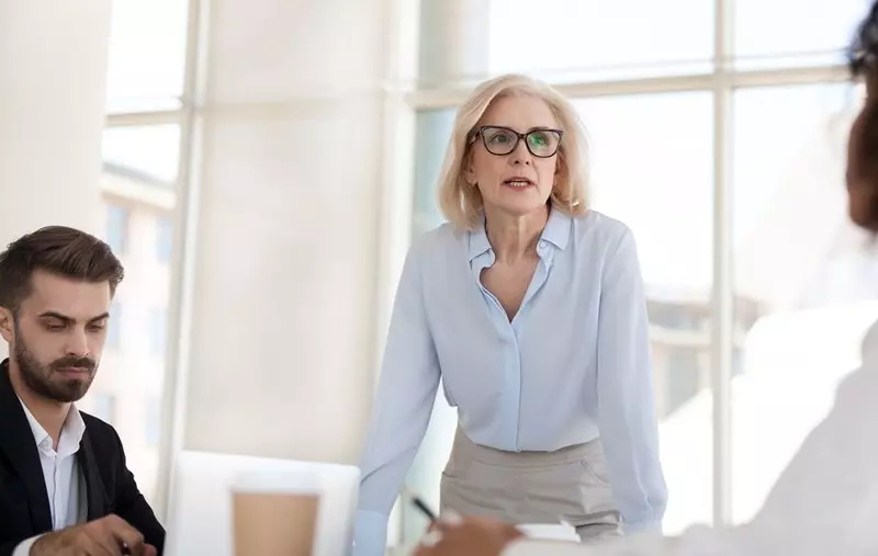 Kobiety na stanowiskach dyrektorskich wciąż zarabiają mniej od mężczyzn
