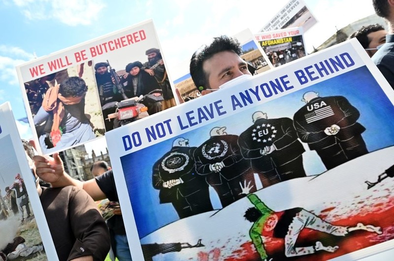 UK: Rząd rozważa ewakuację Afgańczyków cywilnymi samolotami