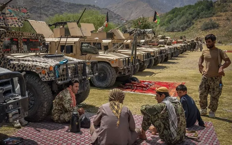 Afganistan: Talibowie przejęli amerykańskie uzbrojenie, w tym samoloty, helikoptery i noktowizory