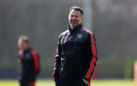 Ryan Giggs to leave Manchester United due to managerial desire