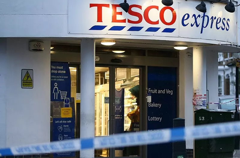 Londyn: "Tajemnicza substancja" wstrzyknięta do żywności w Tesco, Waitrose and Sainsbury’s
