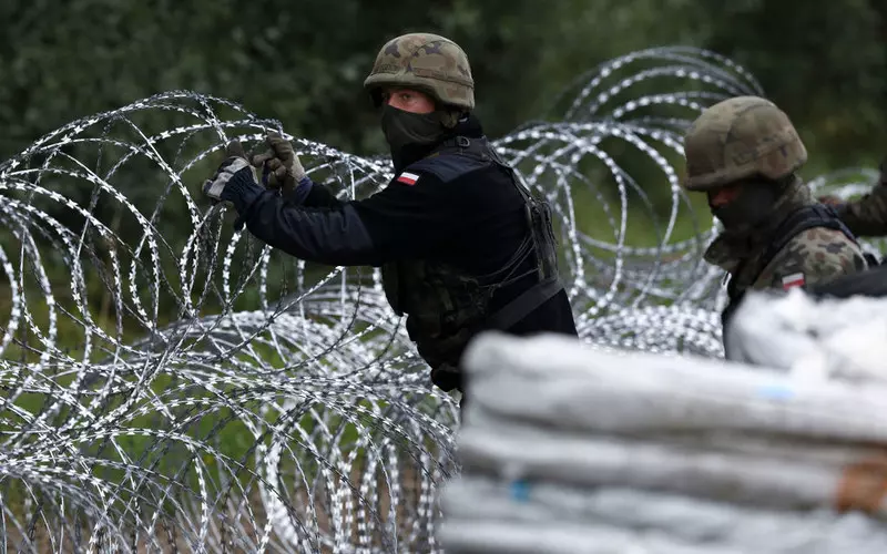 Komisja Europejska broni płotu na zewnętrznej granicy z Białorusią
