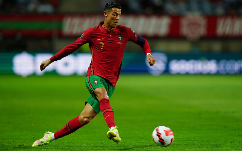 Ronaldo in Manchester United again with the "seven"