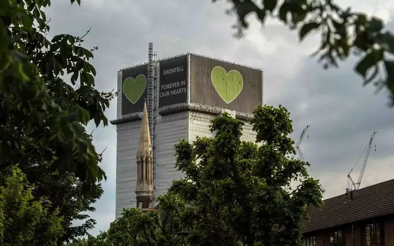 Londyn: Grenfell Tower do rozbiórki. Rodziny ofiar oburzone
