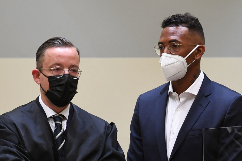 Liga francuska: Boateng ma zapłacić 1,8 mln euro grzywny za przemoc domową