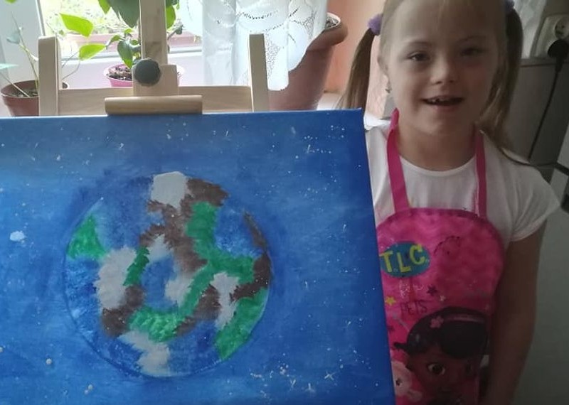 Down syndrome girl who sent painting to Queen Elizabeth is ‘over the moon’.