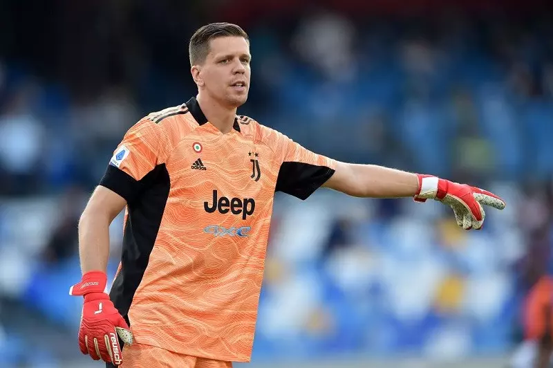 No Ronaldo, no wins for Juventus after losing at Napoli 2-1