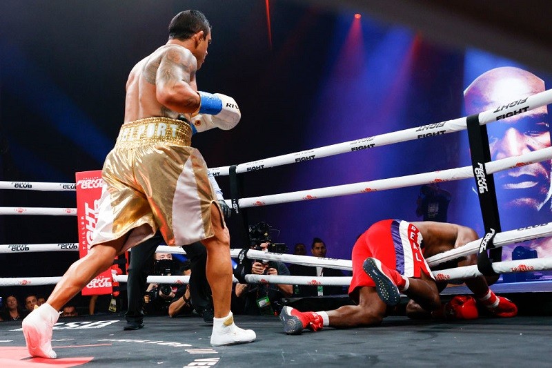 Holyfield upokorzony przez Belforta na gali Donalda Trumpa