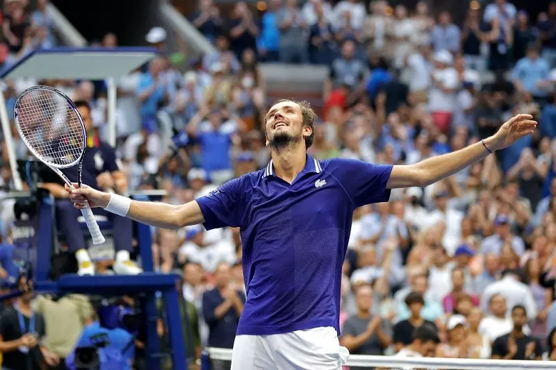 Daniil Medvedev thwarts Novak Djokovic's Grand Slam bid
