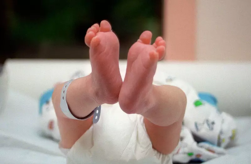 USA: Szpital wstrzymuje odbieranie porodów. Personel nie chciał się szczepić