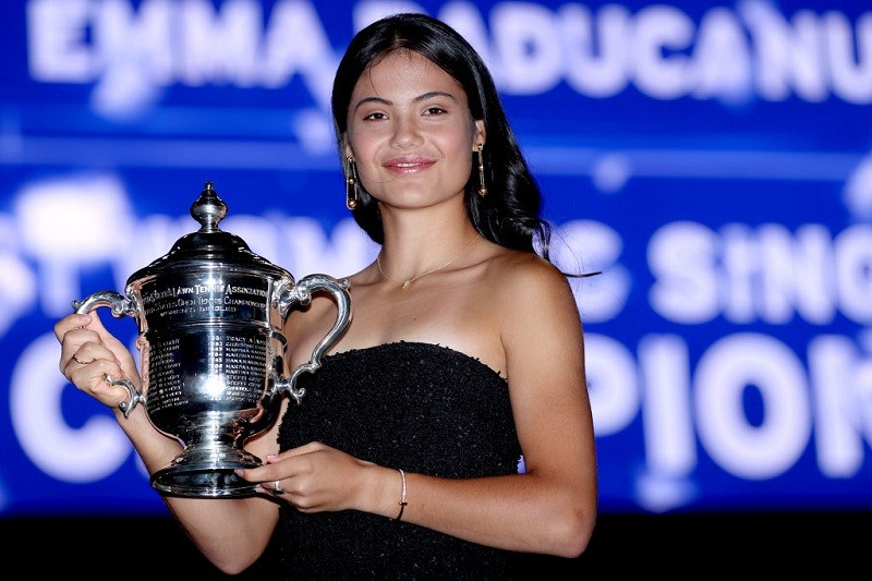 Raducanu wrociła do Londynu. Na powitanie powtórka finału US Open
