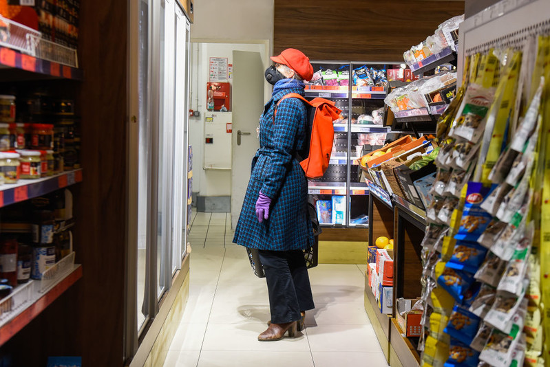 "Rzeczpospolita": Poles buy less food due to rising prices