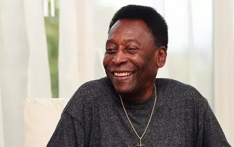 Pele is exercising and hopes to leave hospital soon