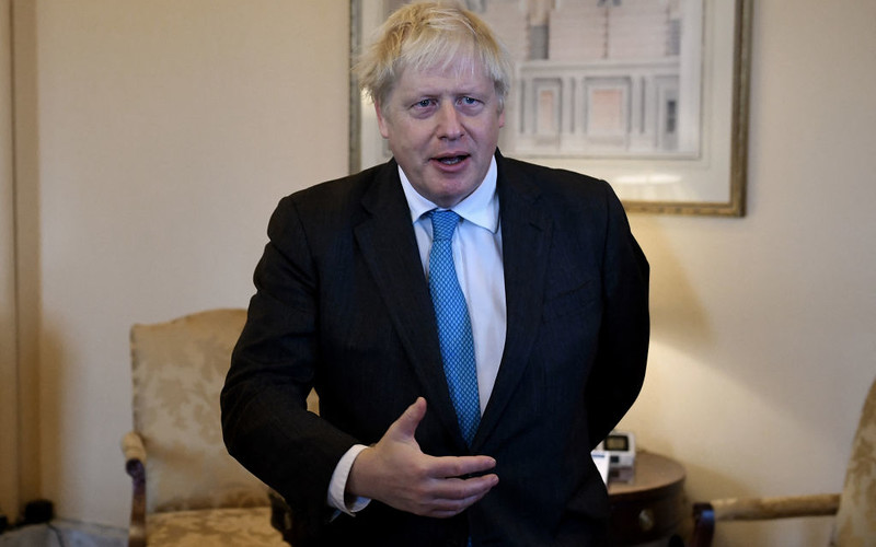 Boris Johnson to France: Prenez un grip