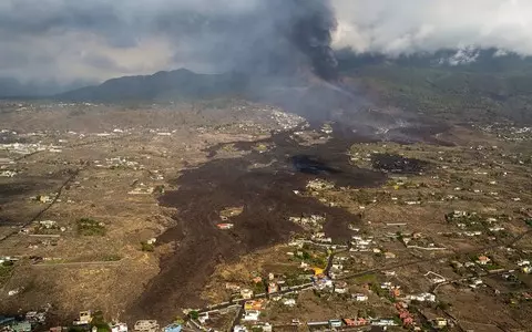 Spain: Lava has covered several hundred hectares of crops on the island of La Palma