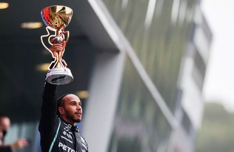 F1 Russian Grand Prix: Hamilton claims 100th win