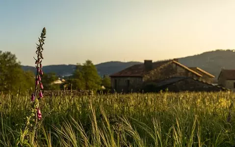 Spain: Abandoned village of Candelago for sale for 200,000 euros