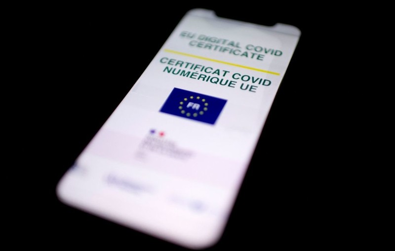 France: Sanitary passports mandatory also for teenagers from Thursday