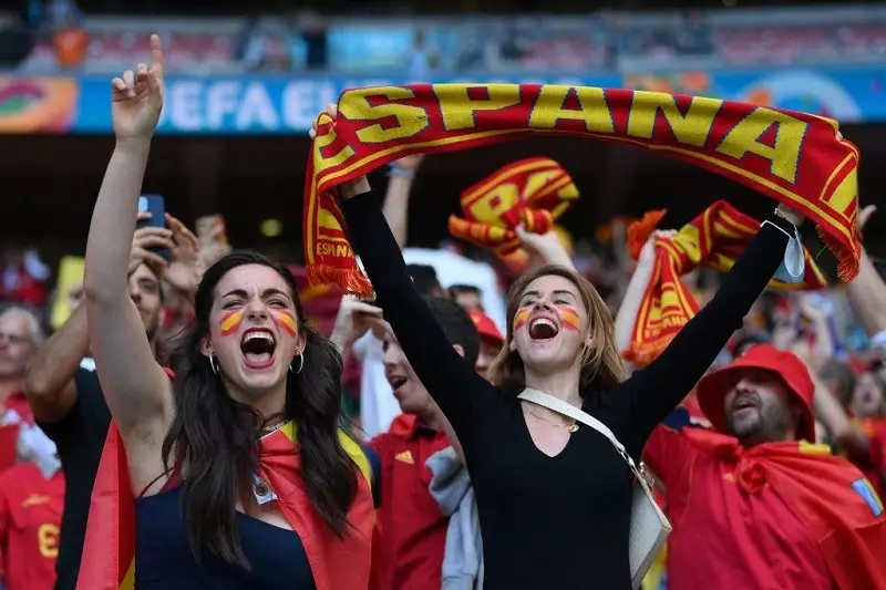 Na hiszpańskie stadiony wraca "normalność". Koniec z limitami kibiców