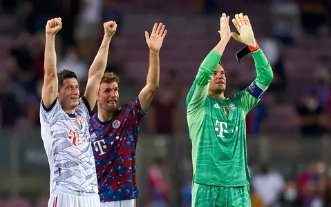 Bayern's bid for 10th title boosted by rivals' disarray 