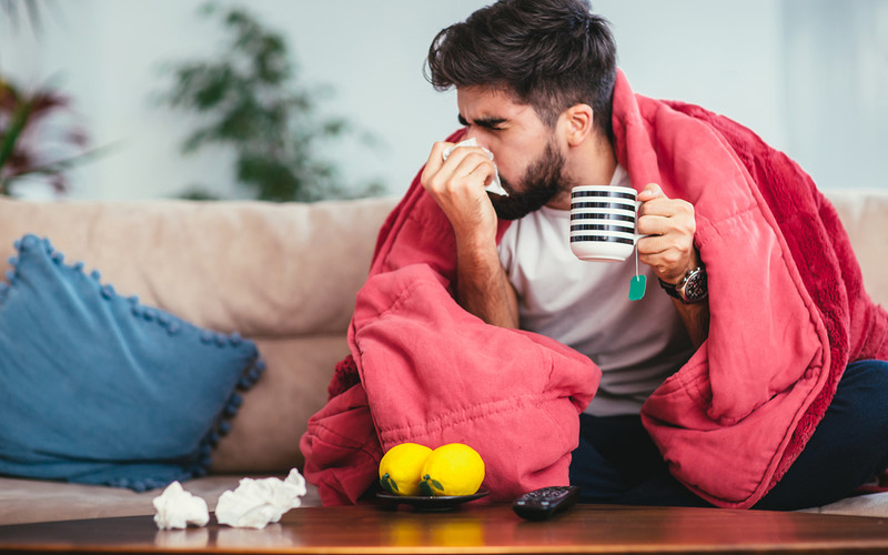'Worst cold ever' spreading across UK as many 'can't shift' sickness bug