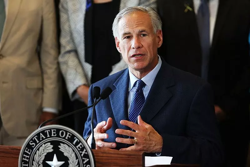 Gubernator Teksasu zabronił obowiązkowych szczepień na Covid-19