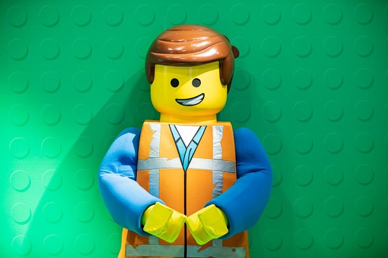 Lego to remove gender bias from its toys after child survey