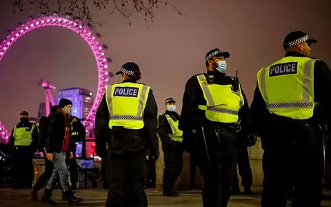 Due to the pandemic, the New Year's Eve fireworks show in London was canceled again