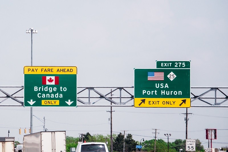 U.S. to reopen land border to fully vaccinated Canadians next month