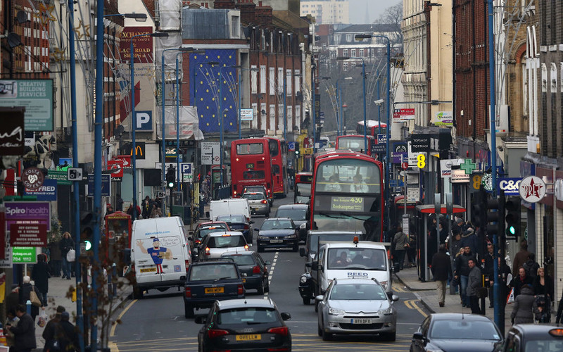 Sadiq Khan urged to introduce ‘pay-per-mile’ road charge in London to combat air pollution