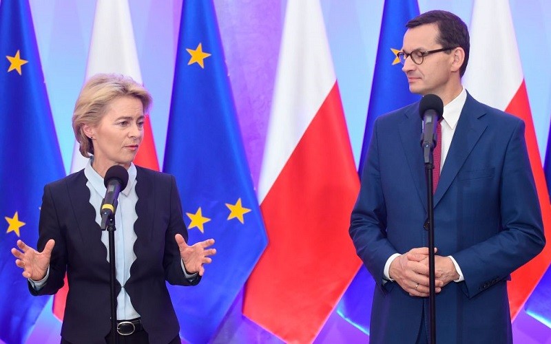 PE: Morawiecki i von der Leyen wezmą udział w debacie ws. orzeczenia TK