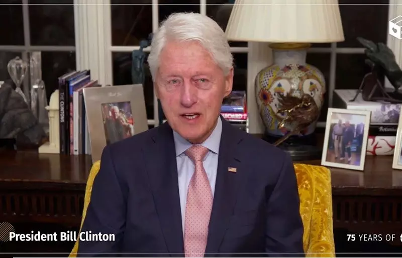 Bill Clinton trafił na oddział intensywnej terapii