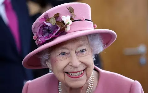 Queen praises Wales' spirit during Covid pandemic