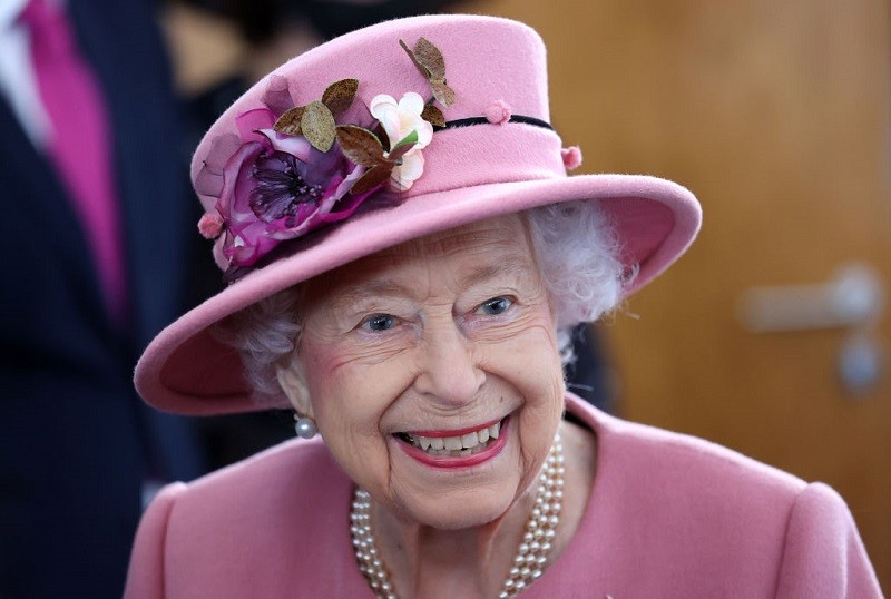 Królowa chwali Walijczyków za "ducha w walce z pandemią"