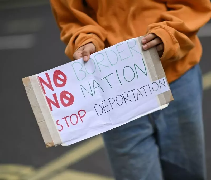 Tysiące potencjalnych ofiar handlu ludźmi przetrzymywanych w ośrodkach imigracyjnych w UK