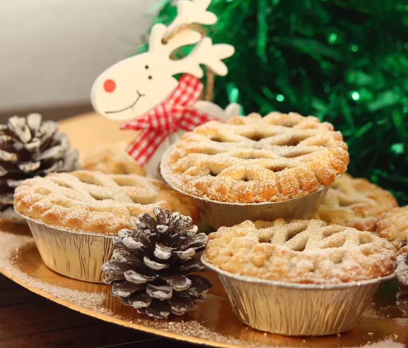 Britain facing pie shortage because of rising cost of foil tins