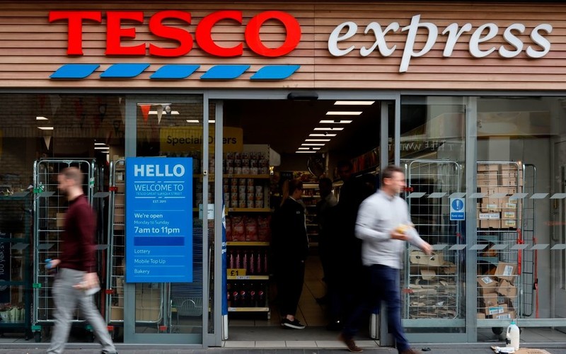 Tesco opened its first cashless store in the UK