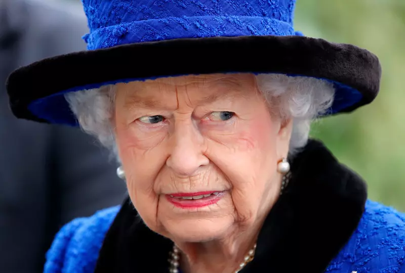 Ślimak w sałatce królowej. Jak zareagowała Elżbieta II?